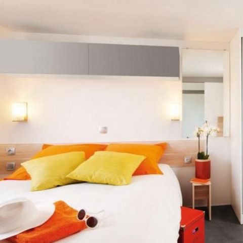 MOBILE HOME 4 people -  32m² 2 bedrooms + terrace - suitable for people with reduced mobility