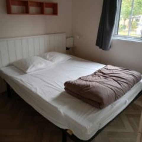Mobilheim 2 Personen - Komfort 23m² - 1 Zimmer + Überdachte Terrasse + Reversible Klimaanlage + TV