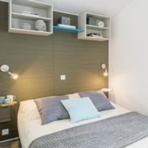 BUNGALOW 4 personnes - Confort 27m² - 2 chambres + Terrasse couverte + Clim réversible + TV