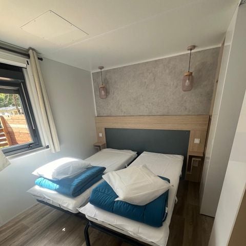 BUNGALOW 4 personnes - Premium 40m² - 2 chambres + Terrasse couverte + Clim réversible + TV
