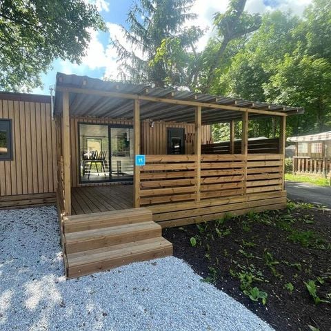 Mobilheim 4 Personen - Premium 40m² - 2 Schlafzimmer + Überdachte Terrasse + Reversible Klimaanlage + TV