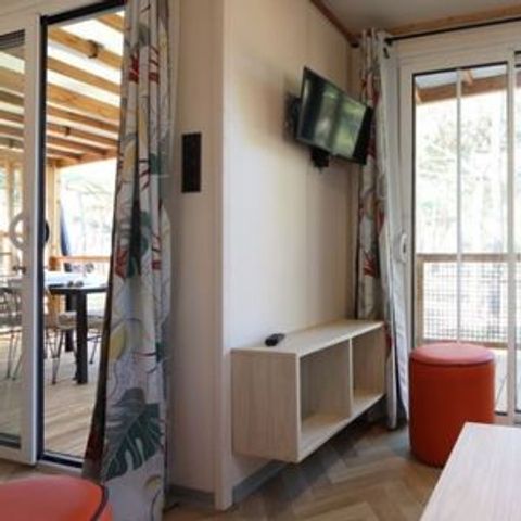 CHALET 6 personas - Confort 42m² - 3 habitaciones + Terraza cubierta + Climatización reversible + TV