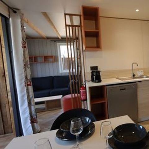 Chalet 6 Personen - Komfort 42m² - 3 Zimmer + Überdachte Terrasse + Reversible Klimaanlage + TV