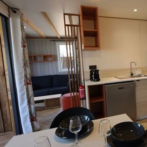 Chalet 6 persons - Comfort 42m² - 3 bedrooms - Covered terrace - Reversible air conditioning - TV