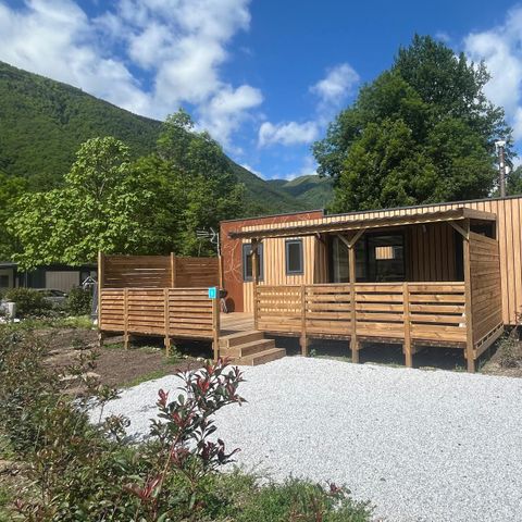 Mobilheim 6 Personen - Premium 40m² - 3 Schlafzimmer - 2 Badezimmer + Überdachte Terrasse + Reversible Klimaanlage + TV