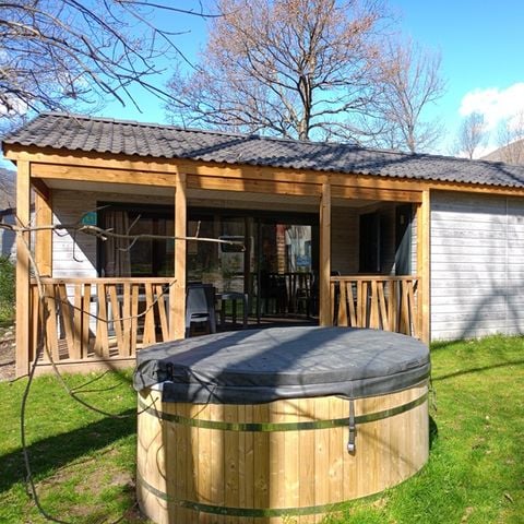 Chalet 6 personen - SPA Premium 56m² - 3 kamers + Overdekt terras + Omkeerbare airconditioning + TV