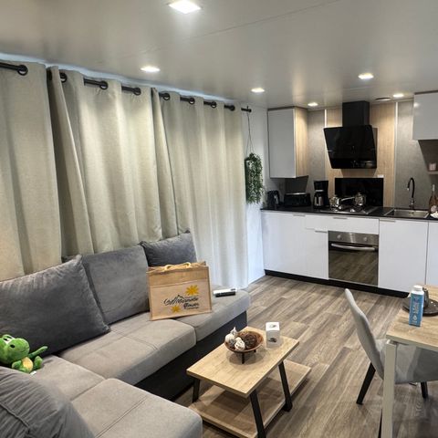 CASA MOBILE 8 persone - Premium - 4 camere da letto - 3 bagni + Terrazza coperta + Aria condizionata reversibile + TV