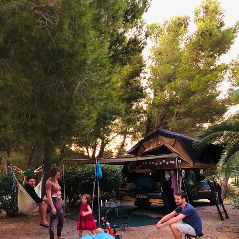 EMPLACEMENT - EMPLACEMENT CAMPING + ELECTRICITE (6A)