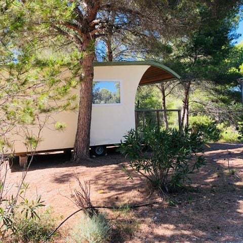 ALOJAMIENTO INUSUAL 2 personas - ROULOTTE INSOLITE Vista a la reserva - Sábanas, toallas y limpieza incluidas