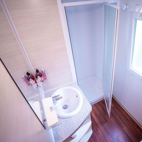 Stacaravan 4 personen - ZONNIGE, aankomst zaterdag