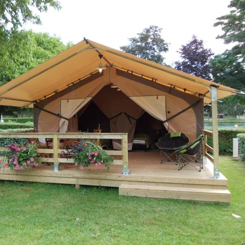 Canvas and wooden tent 4 persons - VICTORIA'S LODGE without sanitary facilities