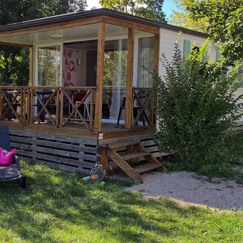 MOBILHOME 4 personnes - LOGGIA en arrivée Samedi