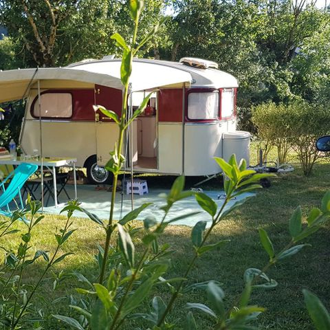Kampeerplaats - Pakket met auto