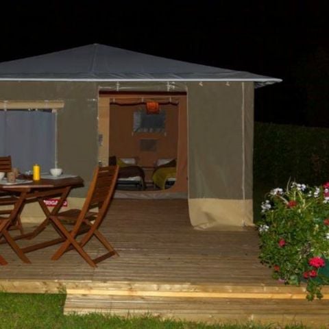 BUNGALOW IN TELA 4 persone - Sabato non ci sono servizi igienici all'arrivo