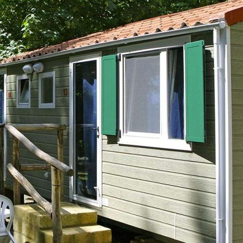 BUNGALOW 2 personnes - frigo mais pas de cuisine