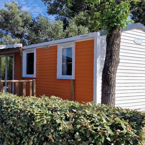 Stacaravan 6 personen - Stacaravan Grassois Confort 33m² - 3 kamers - half-overdekt terras - air-con -