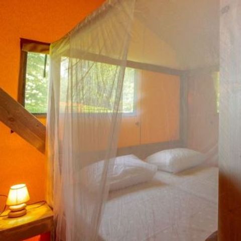 TIENDA DE LONA Y MADERA 8 personas - BRIVE
