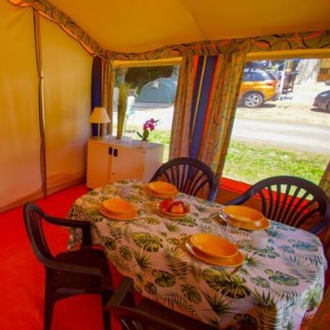BUNGALOW DE LONA 6 personas - ROCAMADOUR sin instalaciones sanitarias