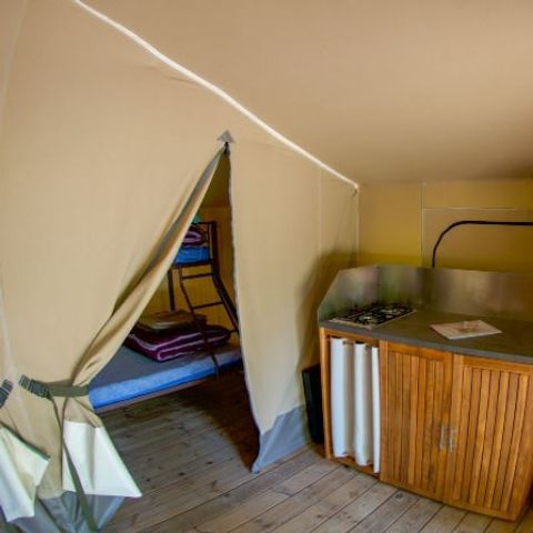 Tente en toile et en bois 5 personnes - Lodge Gourdon (sans sanitaires)