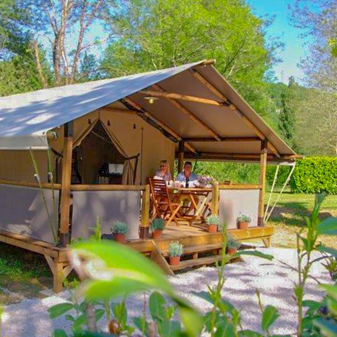 Tente en toile et en bois 5 personnes - Lodge Gourdon (sans sanitaires)