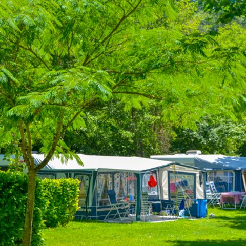 Stellplatz - Stellplatz + Strom + Wasser + Auto