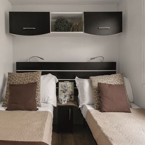 Mobile home 4 persons - 3 bedrooms / 1 bathroom - covered terrace
