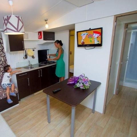 Mobile home 4 persons - 3 bedrooms / 1 bathroom - covered terrace