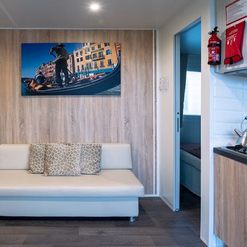 BUNGALOW 4 personnes - 3 chambres / 2 sdb - terrasse couverte