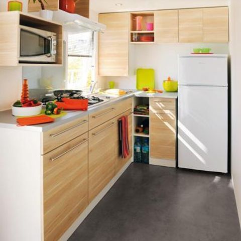 Mobile home 4 persons - Comfort 27m² 2 bedrooms + semi-covered terrace 18m² + TV + CLIM