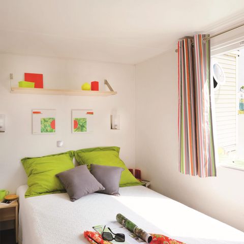 Stacaravan 4 personen - Standaard 27 m² 2 slaapkamers inclusief 7 m² halfoverdekt terras + TV