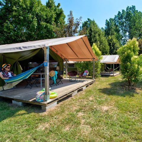 Glampingtent 5 personen - Freeflower Standard 37m² 2 kamers inclusief overdekt terras 13m² - zonder sanitair