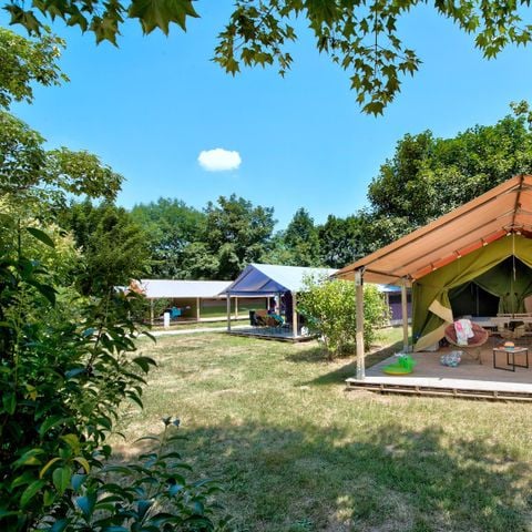 Bungalowzelt 5 personen - Freeflower Standard 37m² - 2 Zimmer - Davon überdachte Terrasse 13m² - Ohne Sanitäranlagen
