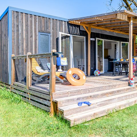 Mobilheim 4 personen - Homeflower Premium 29m² - 2 Schlafzimmer + halbüberdachte Terrasse + TV + Bettwäsche + Handtücher + KLIMAANLAGE