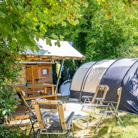 STAANPLAATS - Premium pakket: 10A plaats met freecamp