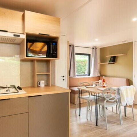 BUNGALOW 4 personnes - Mobil-home | Comfort | 2 Ch. | 4 Pers. | Terrasse surélevée | Clim.