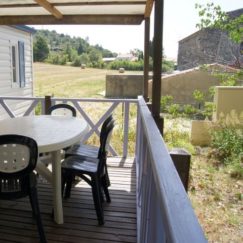 Mobile home 6 persons - 'Baby Special' package – serves 6 – 2 bedrooms – includes a cot, a pushchair and a high chair