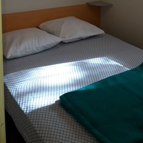 Mobilheim 4 Personen - GENTIANE – 4 Personen – 1 Schlafzimmer – mit eigenem Whirlpool im Freien
