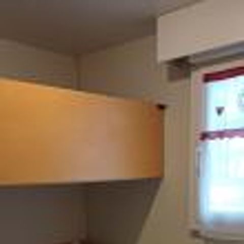 Mobile home 5 persons - IRIS mobile home – sleeps 5 (4 adults + 1 child under 9 years old, with a loft bed) – 2 bedrooms