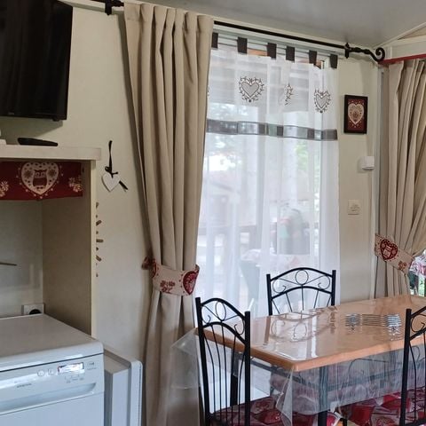 Mobile home 5 persons - IRIS mobile home – sleeps 5 (4 adults + 1 child under 9 years old, with a loft bed) – 2 bedrooms