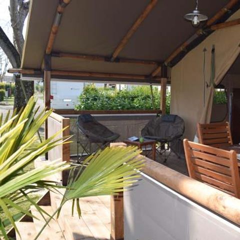 Canvas and wooden tent 5 persons - LODGE KENYA (WITHOUT SANITARY FACILITIES)