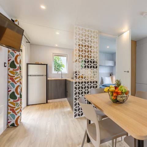 MOBILHOME 4 personnes - Grand Confort 3 Pièces 4 Personnes + TV