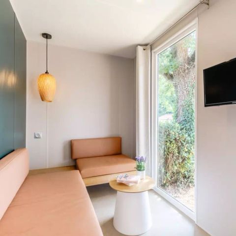 MOBILHOME 6 personas - Premium 4 Habitaciones 6 Personas Aire Acondicionado + TV + Jacuzzi