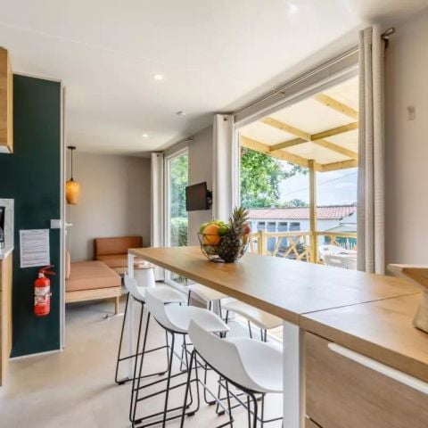 MOBILHOME 6 personnes - Premium 4 Pièces 6 Personnes Climatisé + TV + Jacuzzi