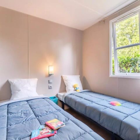 MOBILE HOME 6 people - Premium 4 Rooms 6 People Air-conditioned + TV + Jacuzzi