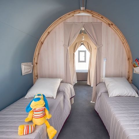 Canvas and wooden tent 4 persons - COCO SHOP without sanitary facilities