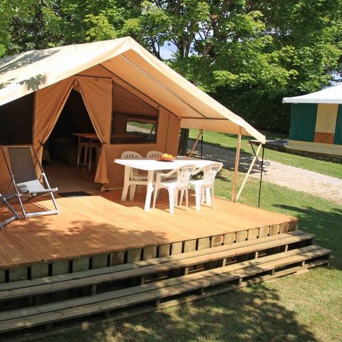 Canvas and wooden tent 4 persons - Lodge Nature - Without sanitary facilities