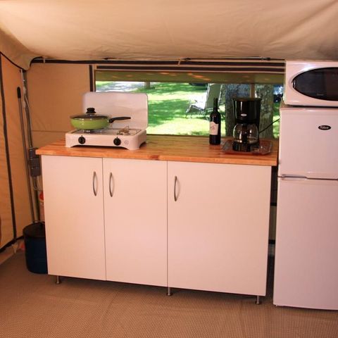 Canvas and wooden tent 4 persons - Lodge Nature - Without sanitary facilities