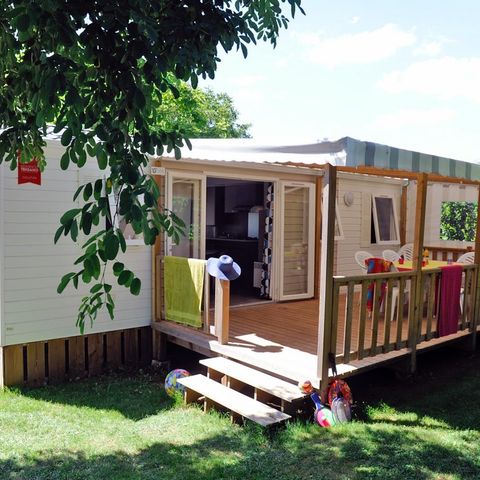 Stacaravan 6 personen - Cottage DORDOGNE TRIBU - 3 kamers met overdekt terras 18m².