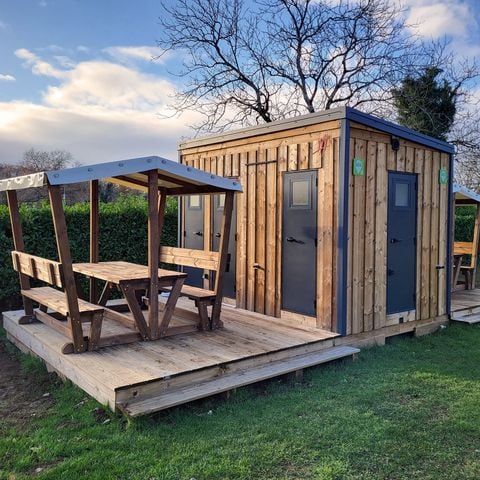 PARCELA - PREMIUM 140 m² con sanitario privado - Llegada domingo - 2/6 pers