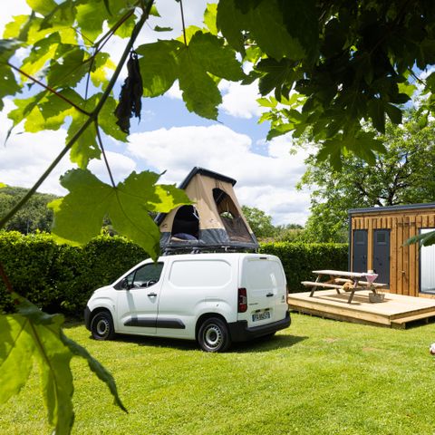 STAANPLAATS - PREMIUM 140 m² met privé sanitair - Aankomst zondag - 2/6 pers